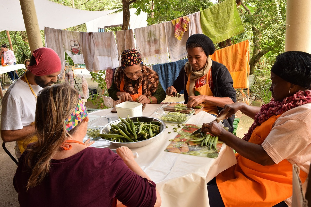 découvrez les principes de la permaculture, une approche durable et écologique de l'agriculture qui vise à créer des systèmes agricoles pérennes et résilients. apprenez à cultiver en harmonie avec la nature et à produire des aliments de manière responsable tout en préservant l'environnement.